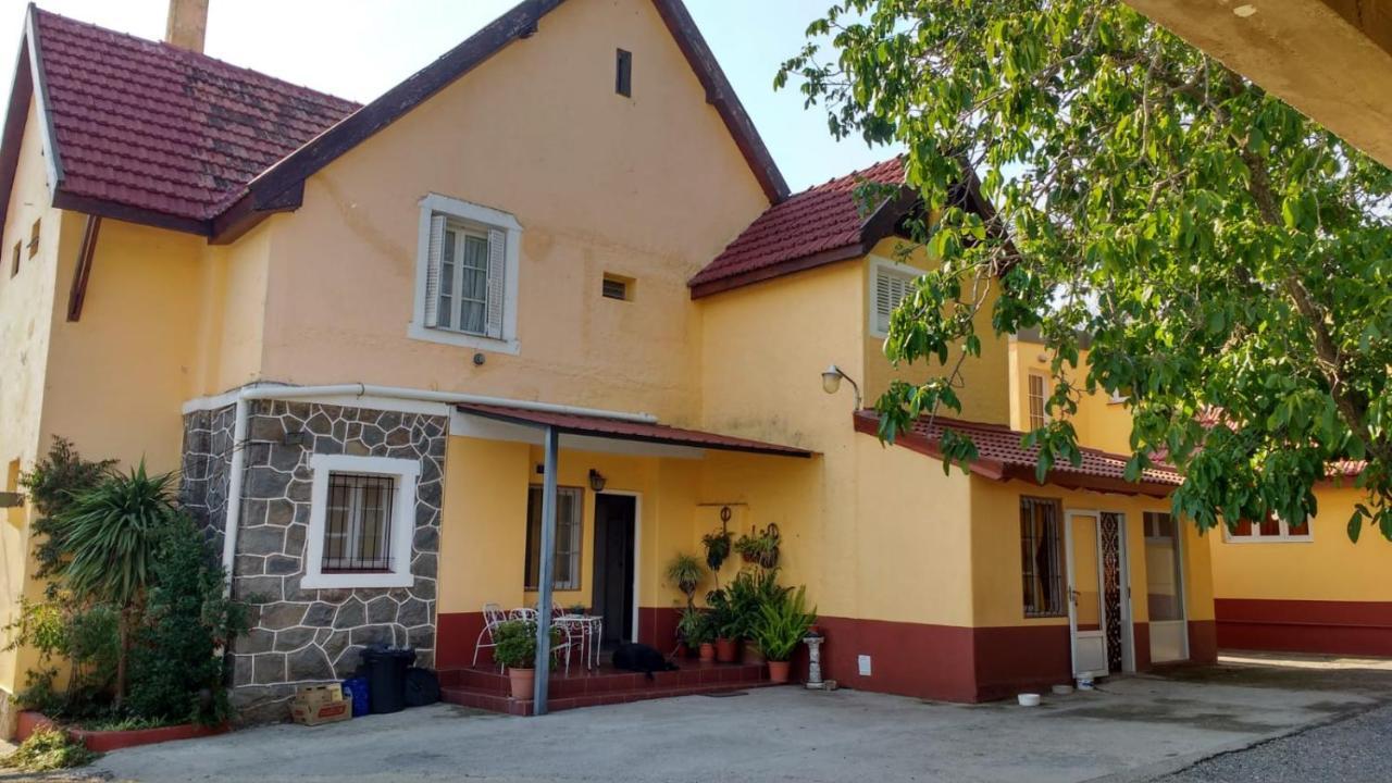 La Casona- Bv Hoteles La Falda Exterior photo